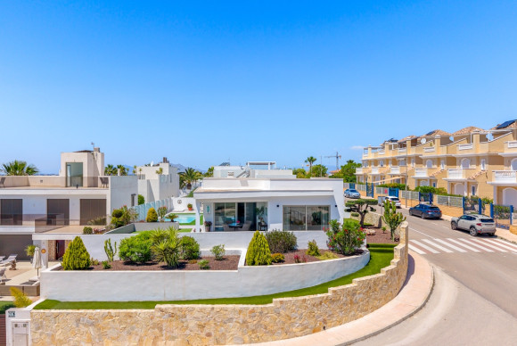 Detached Villa - Resale - La Marina - La Marina - Urbanization