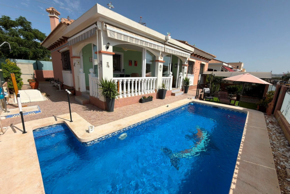 Detached Villa - Resale - Los Montesinos - La Herrada