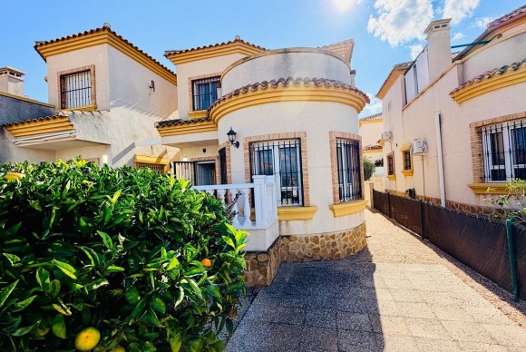 Detached Villa - Reventa - Los Montesinos - La Herrada