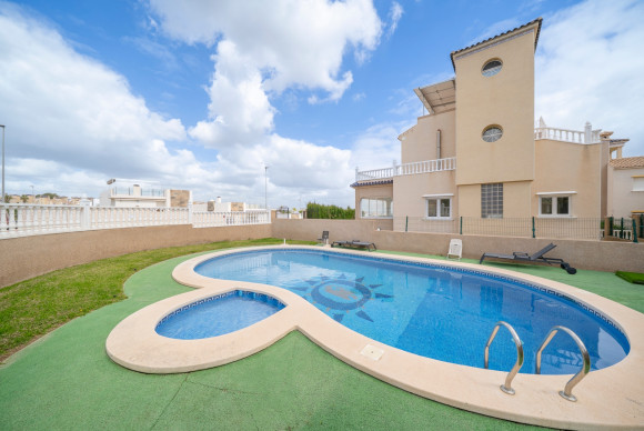 Detached Villa - Reventa - Orihuela Costa - Villamartin