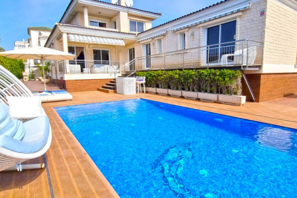 Detached Villa - Reventa - Torrevieja - Torrelamata - La Mata