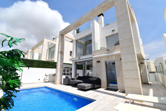 Detached Villa - Revente - Orihuela Costa - Lomas de Cabo Roig