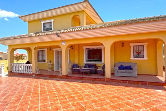 Detached Villa - Revente - Torrevieja - JJMOVR-87873