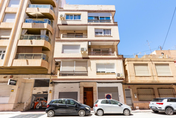 Flat - Resale - Torrevieja - Puerto Deportivo