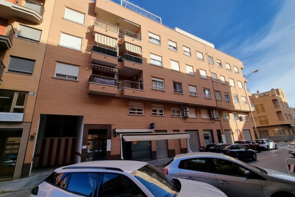 Garage - Herverkoop - Orihuela Costa - Barrio de la Ocarasa