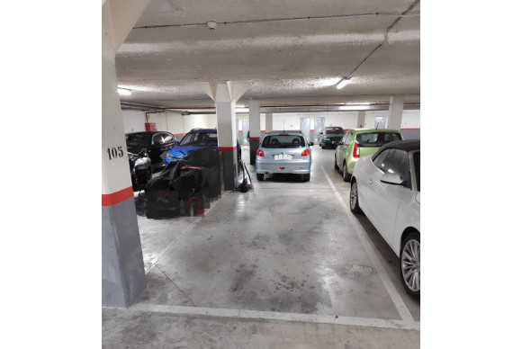 Garage - Herverkoop - Villajoyosa - Cala de Villajoyosa