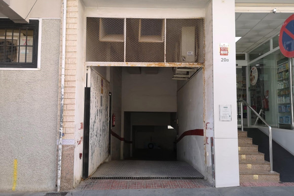 Garaje - Reventa - Torrevieja - Centro