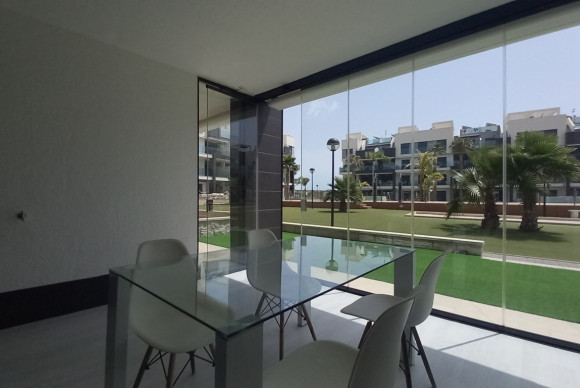 Garden Apartment - Resale - El Raso - El Raso