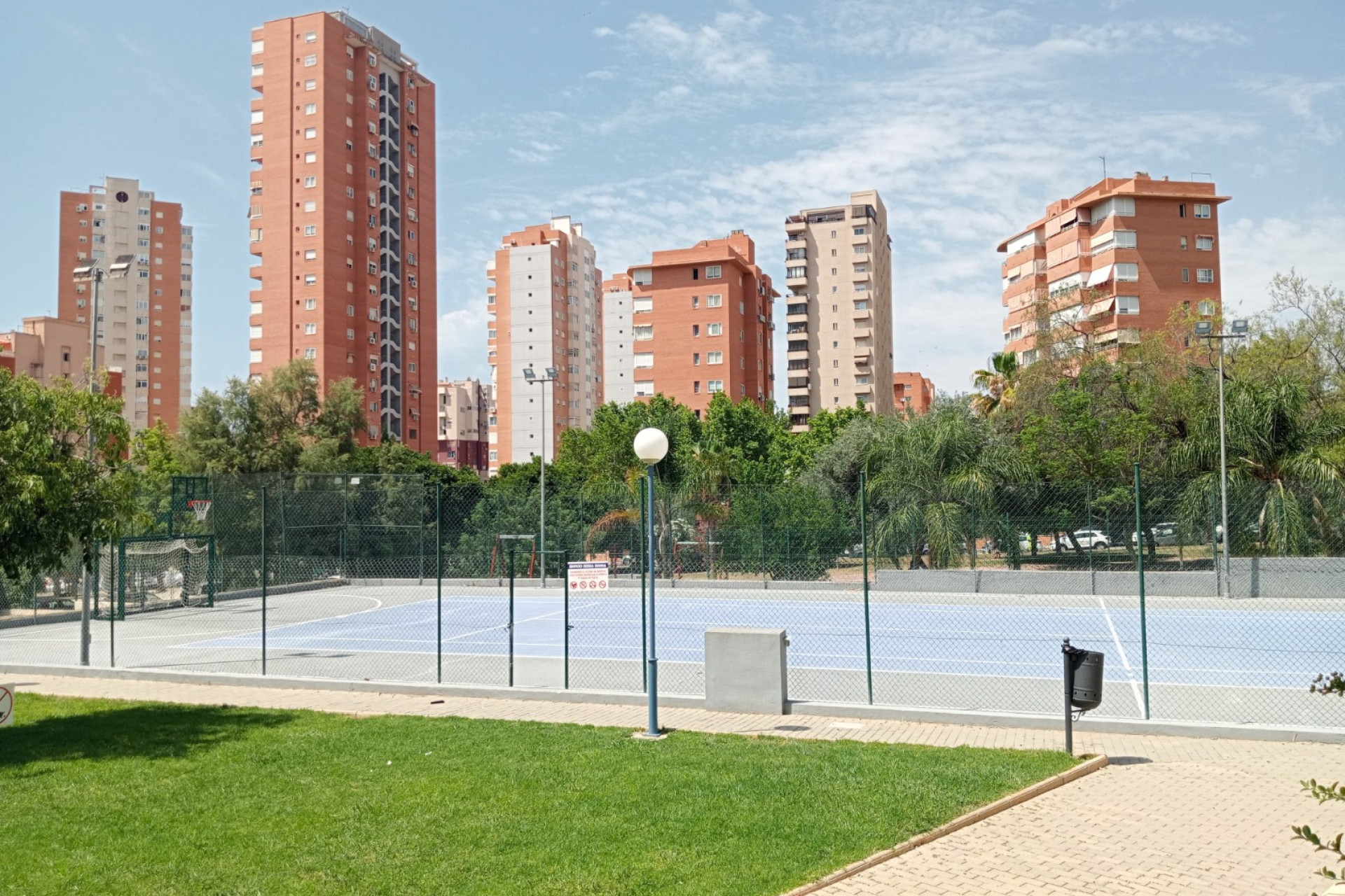 Herverkoop - Apartment / flat - Benidorm - Levante