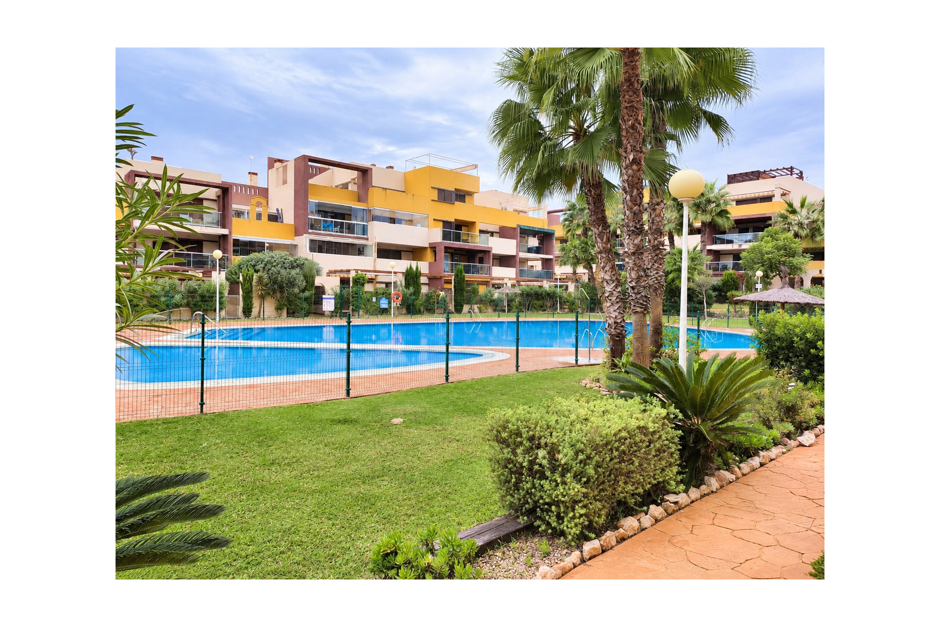 Herverkoop - Apartment / flat - Orihuela Costa