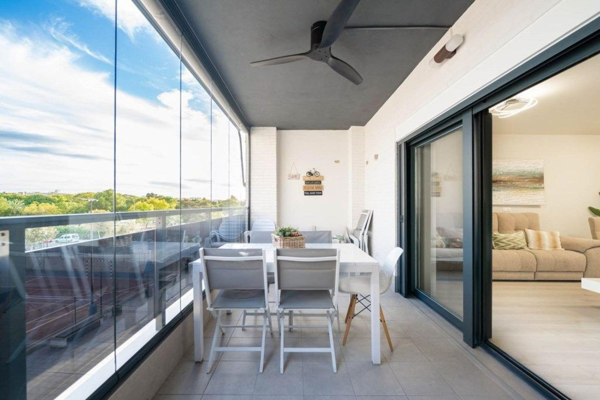 Herverkoop - Appartement  - Alicante - Alicante Golf