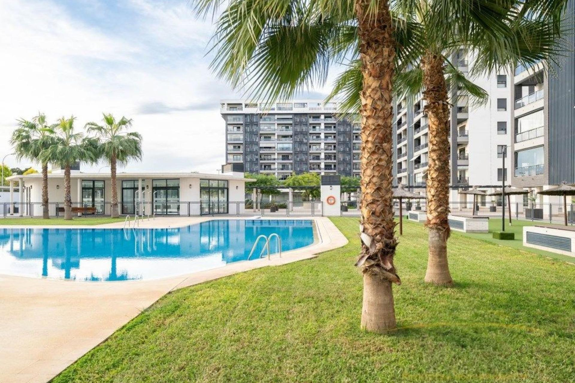Herverkoop - Appartement  - Alicante - Alicante Golf