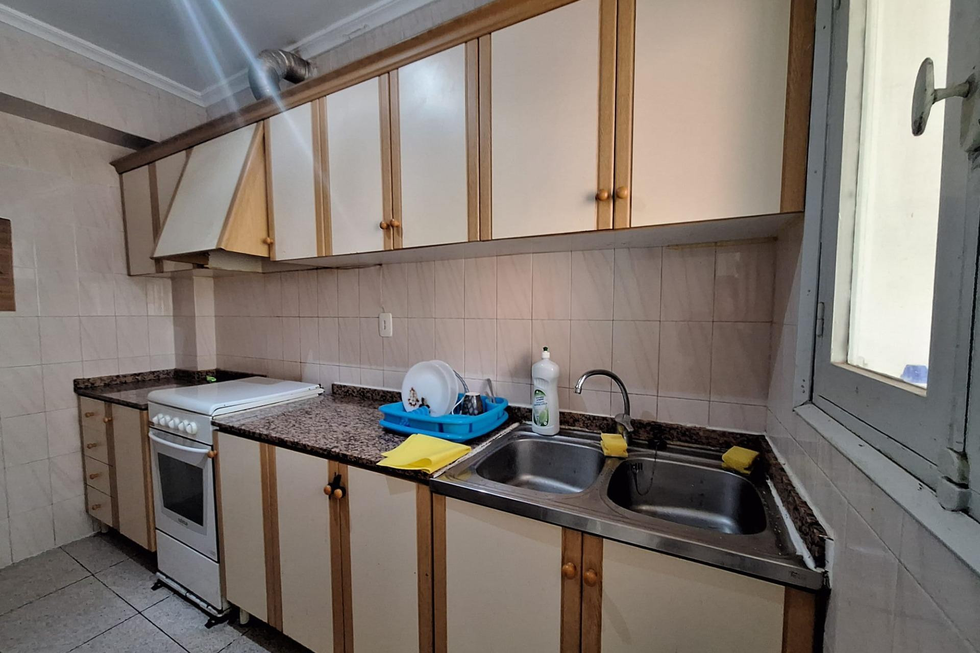 Herverkoop - Appartement  - Alicante - Altozano