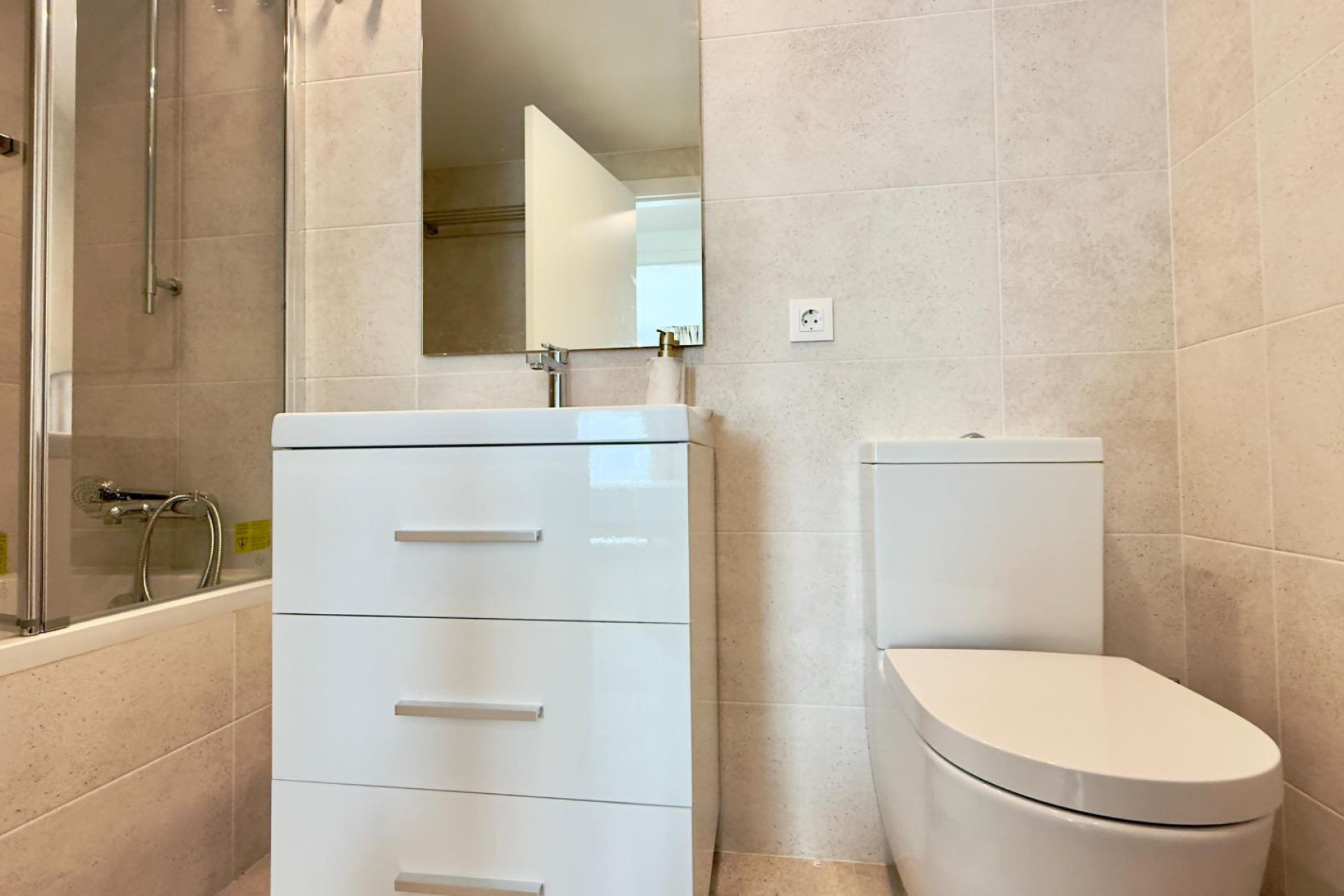 Herverkoop - Appartement  - Alicante - Benalua