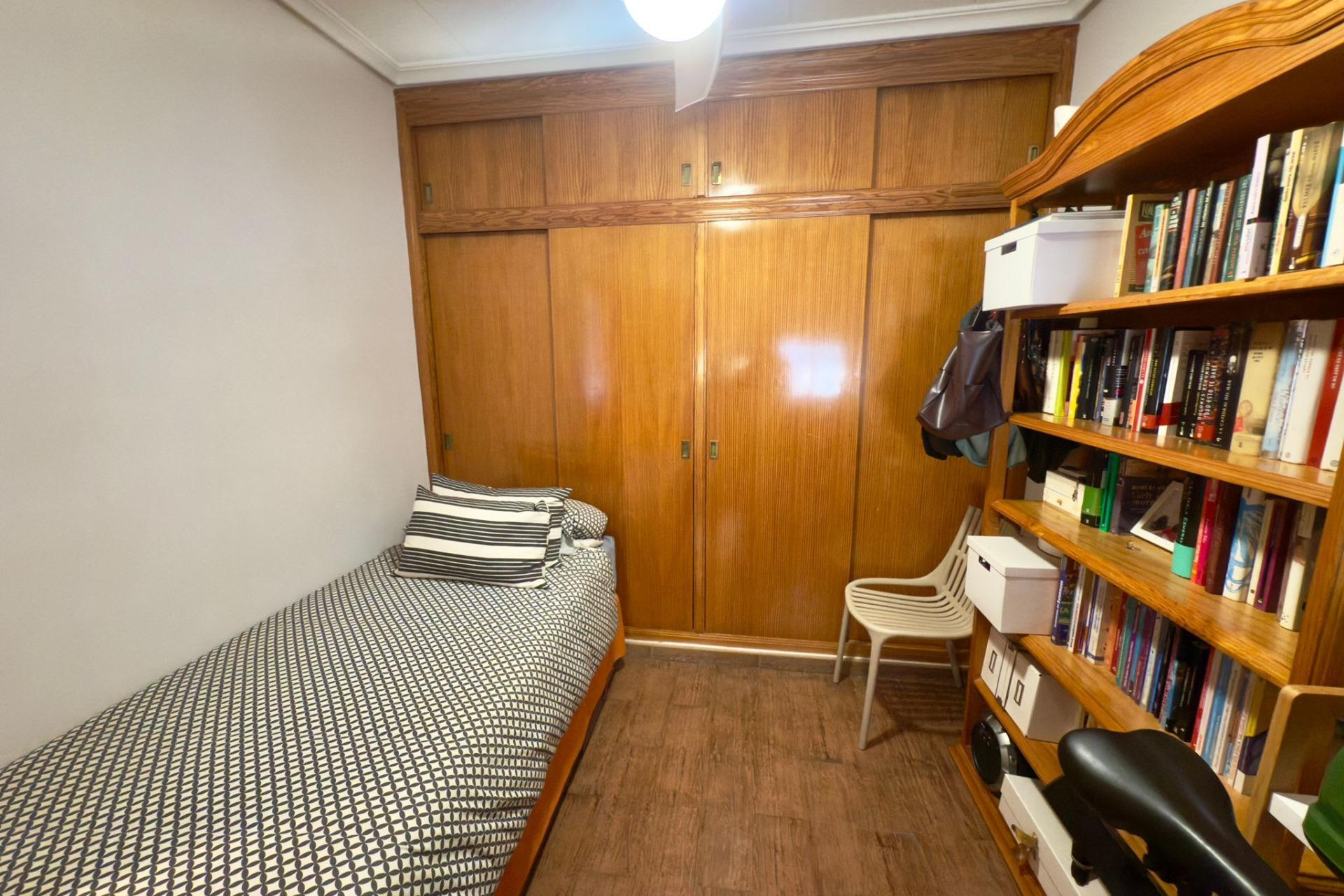 Herverkoop - Appartement  - Alicante - Campoamor