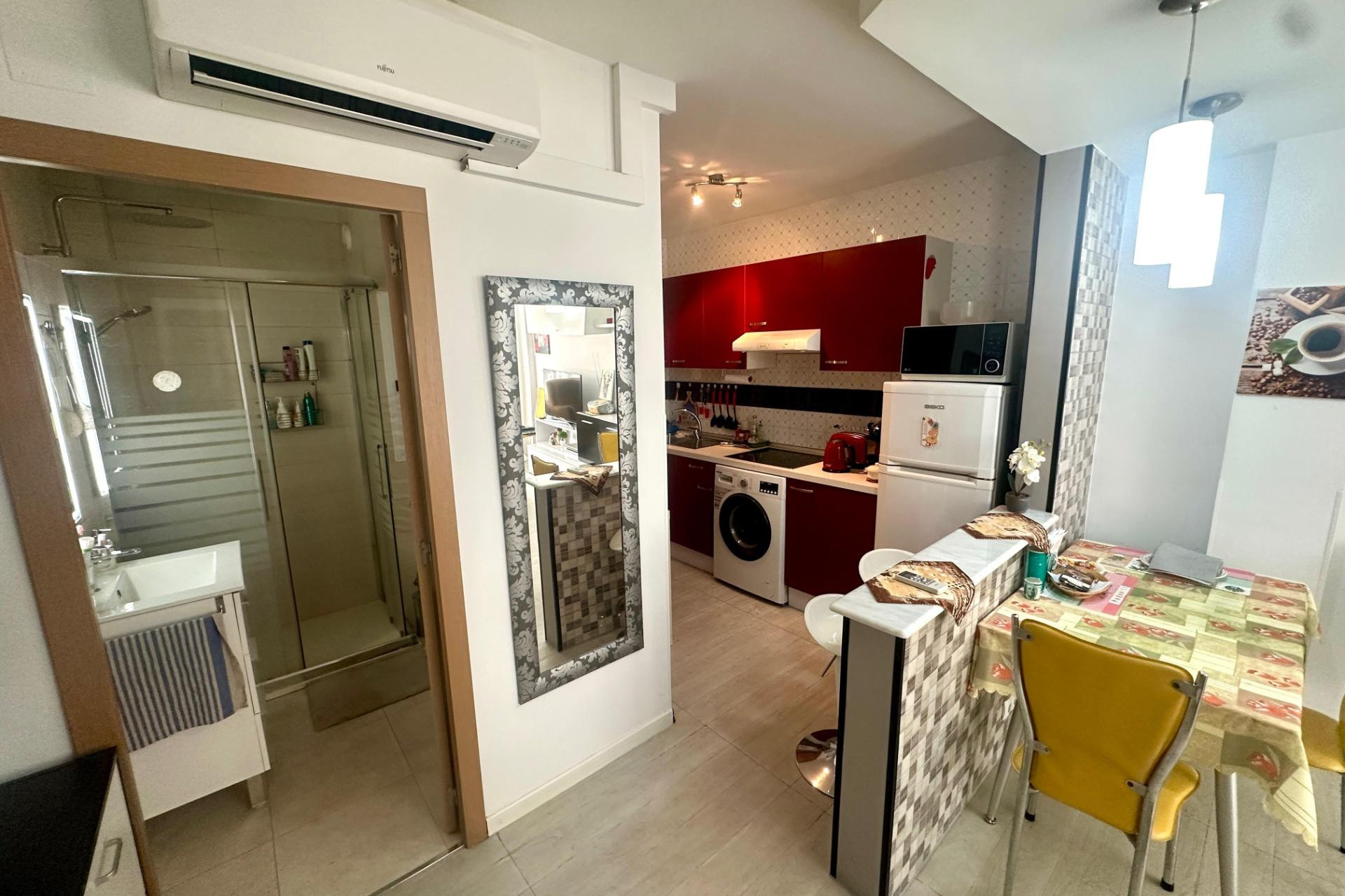 Herverkoop - Appartement  - Alicante - Carolinas Altas