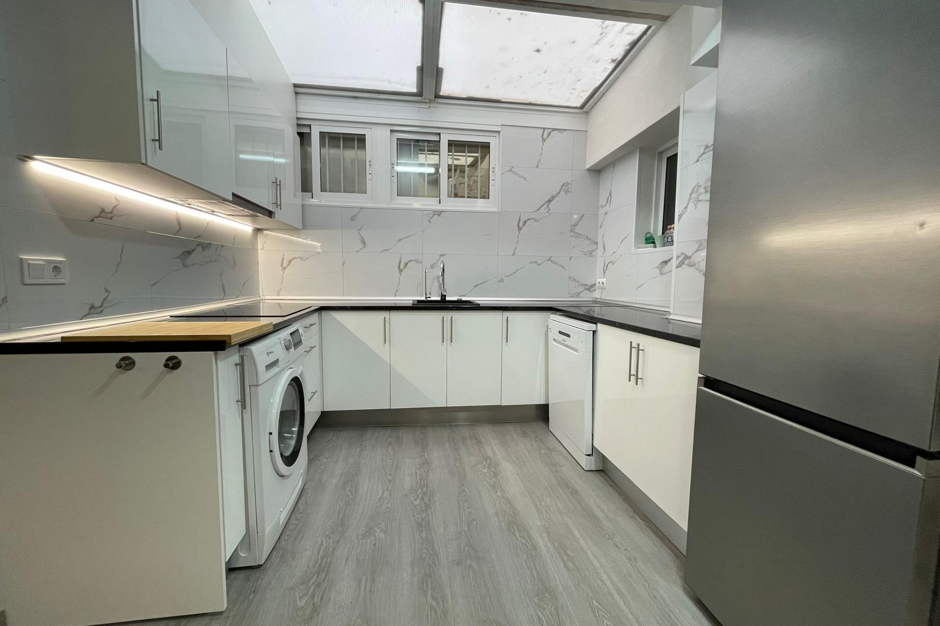 Herverkoop - Appartement  - Alicante - Carolinas Altas