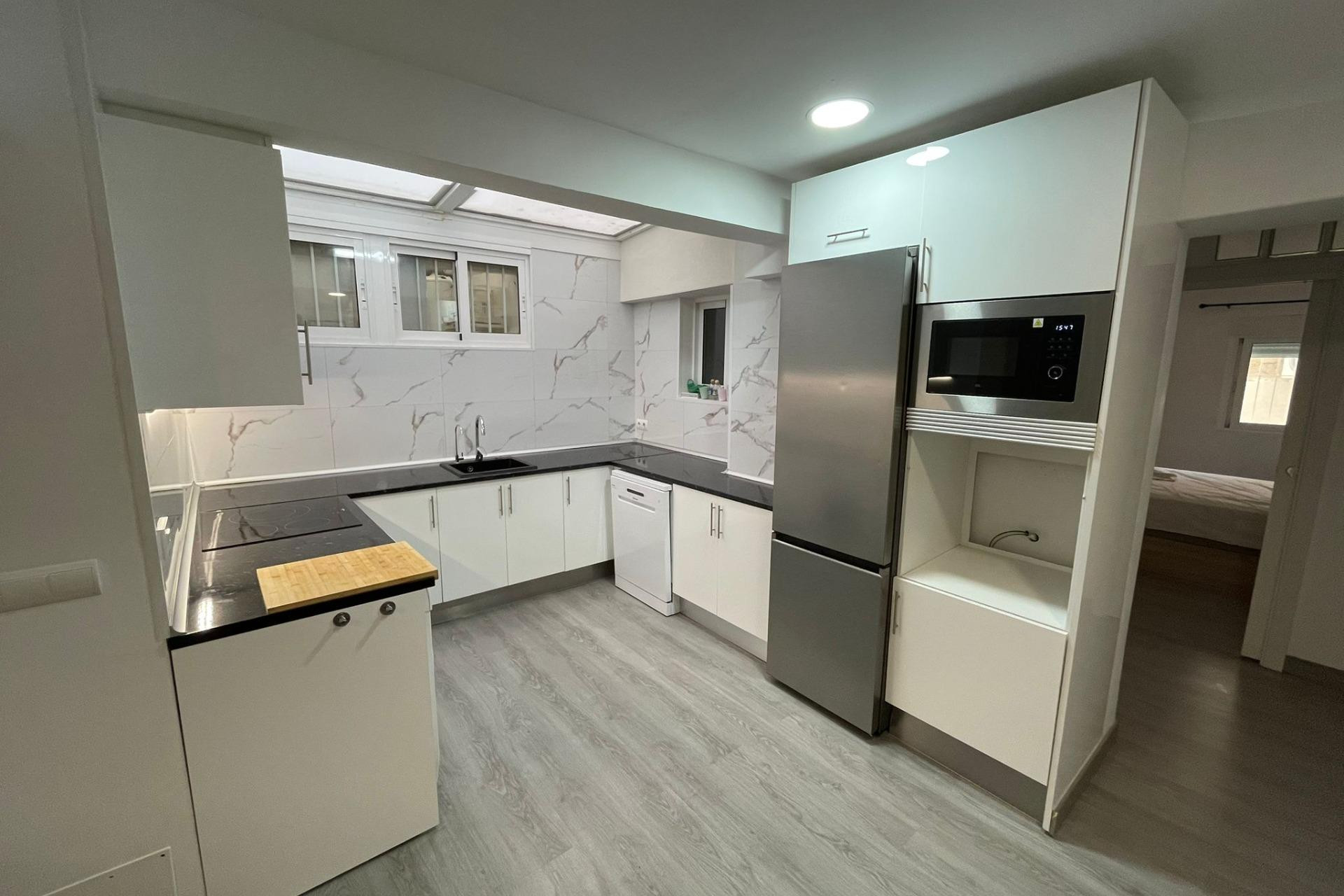 Herverkoop - Appartement  - Alicante - Carolinas Altas