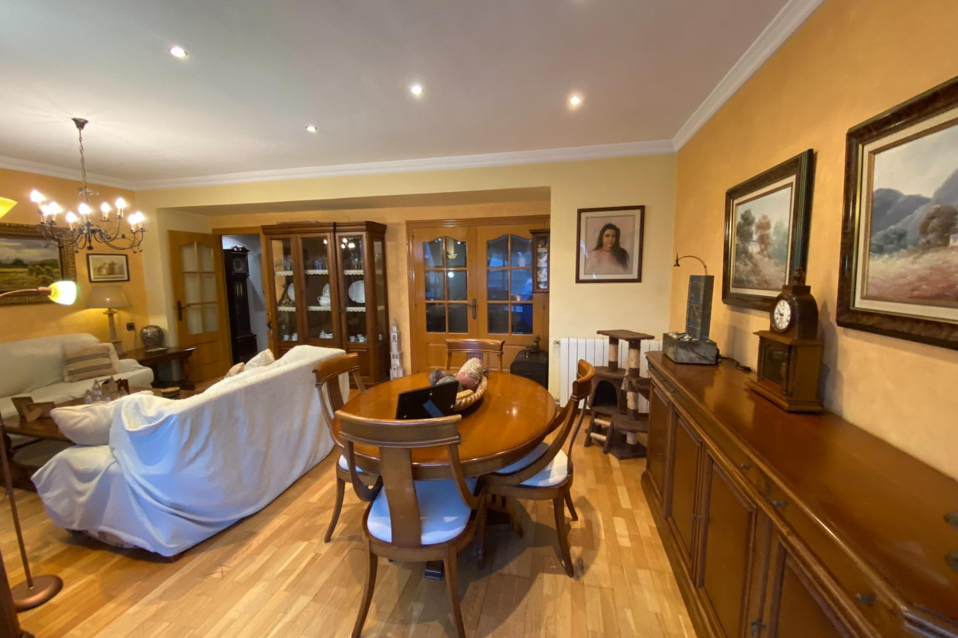 Herverkoop - Appartement  - Alicante - Centro Tradicional