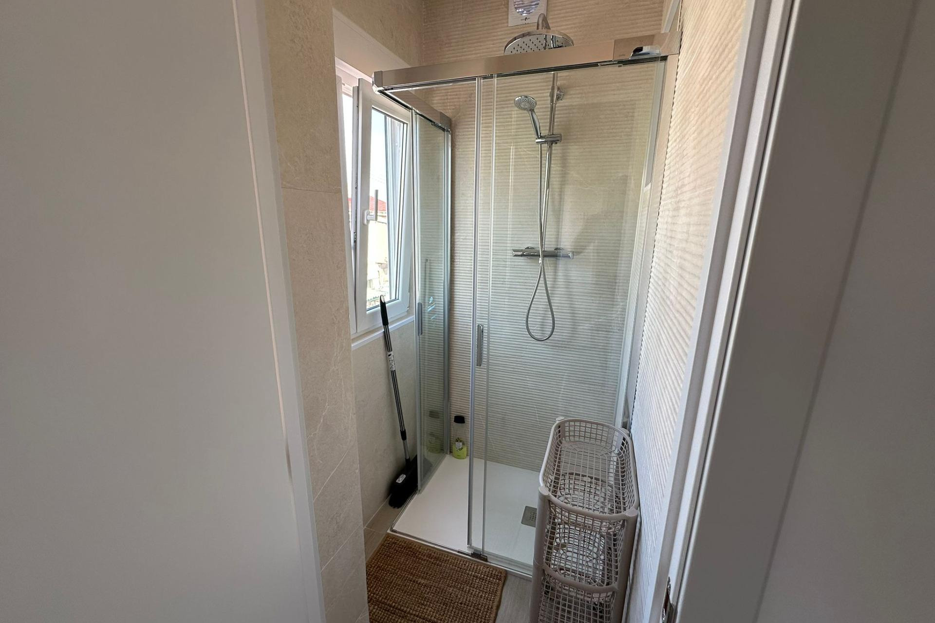 Herverkoop - Appartement  - Alicante - Pau I