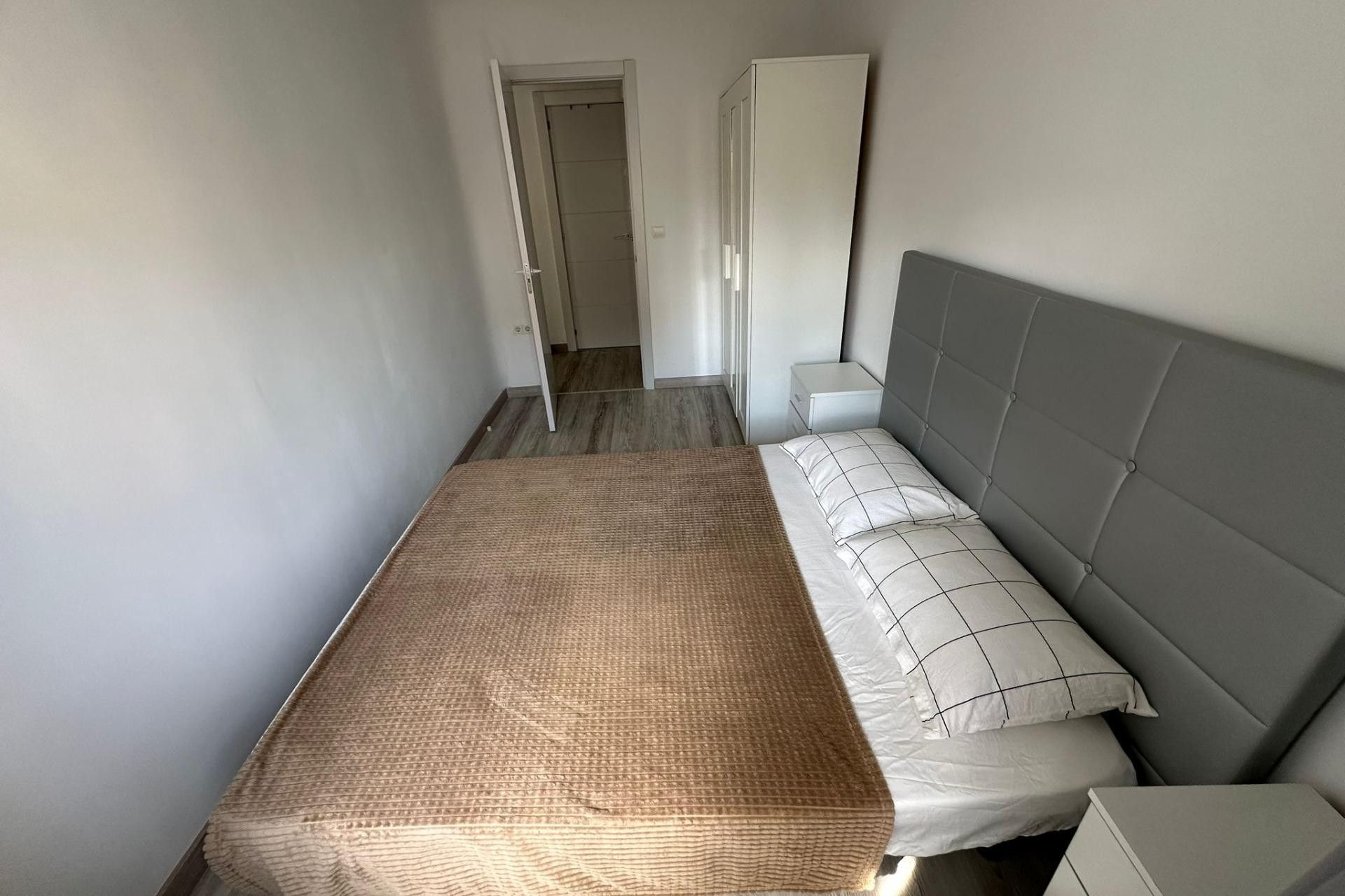 Herverkoop - Appartement  - Alicante - Pau I