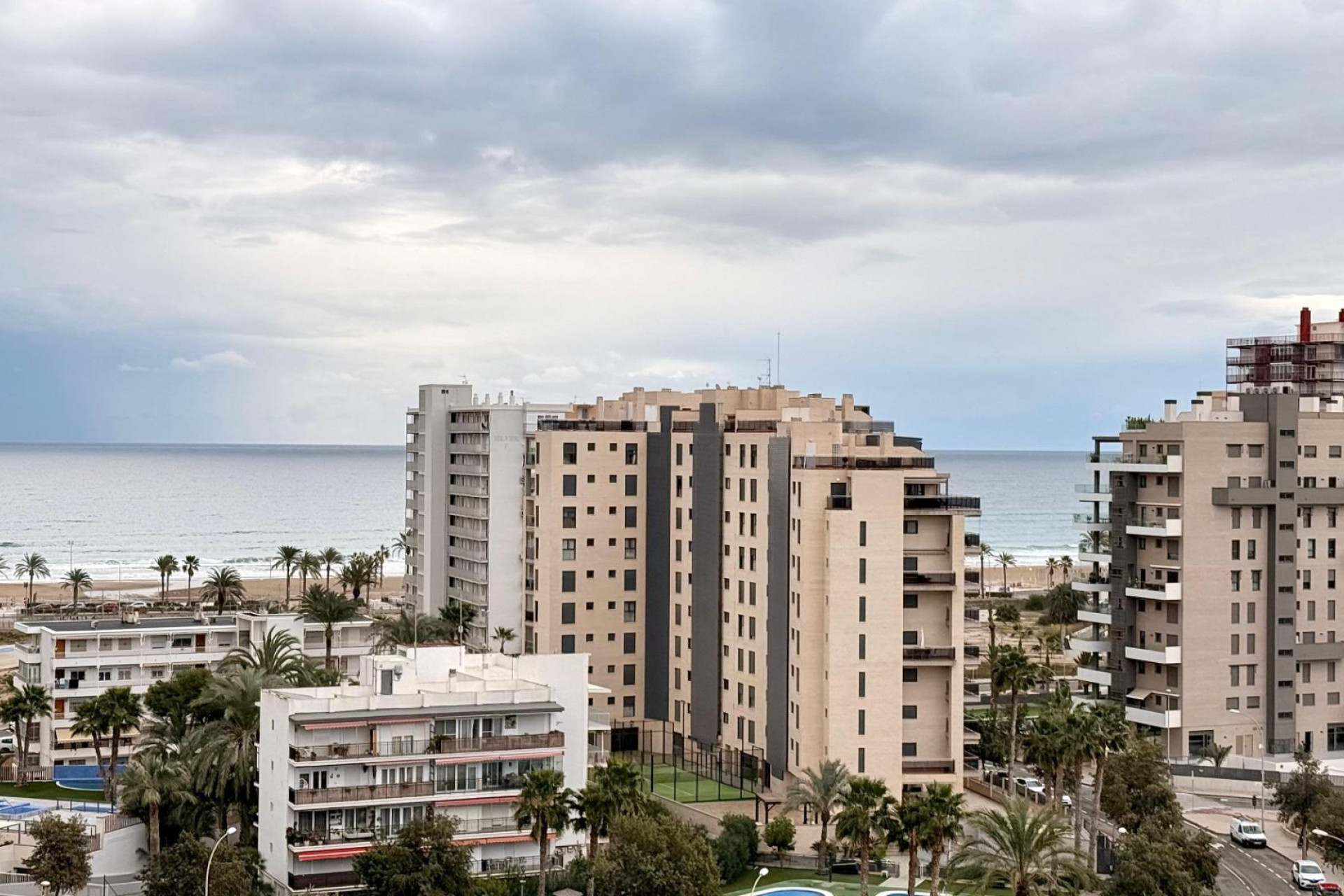 Herverkoop - Appartement  - Alicante - Pau V