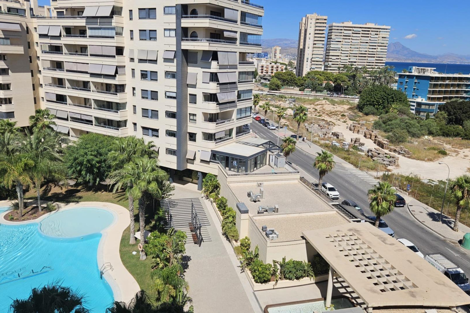 Herverkoop - Appartement  - Alicante - Pau V