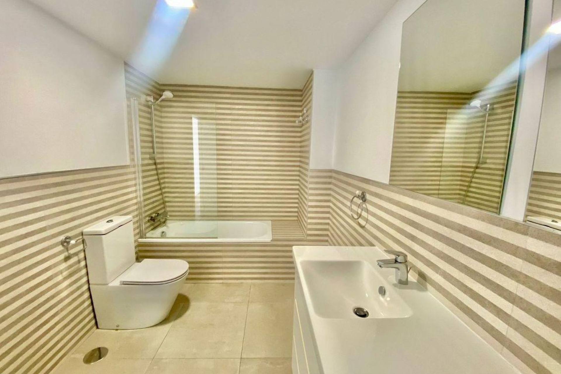 Herverkoop - Appartement  - Alicante - Pau V