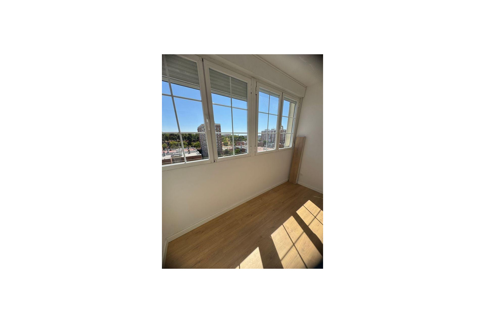 Herverkoop - Appartement  - Madrid - Barrio del Pilar