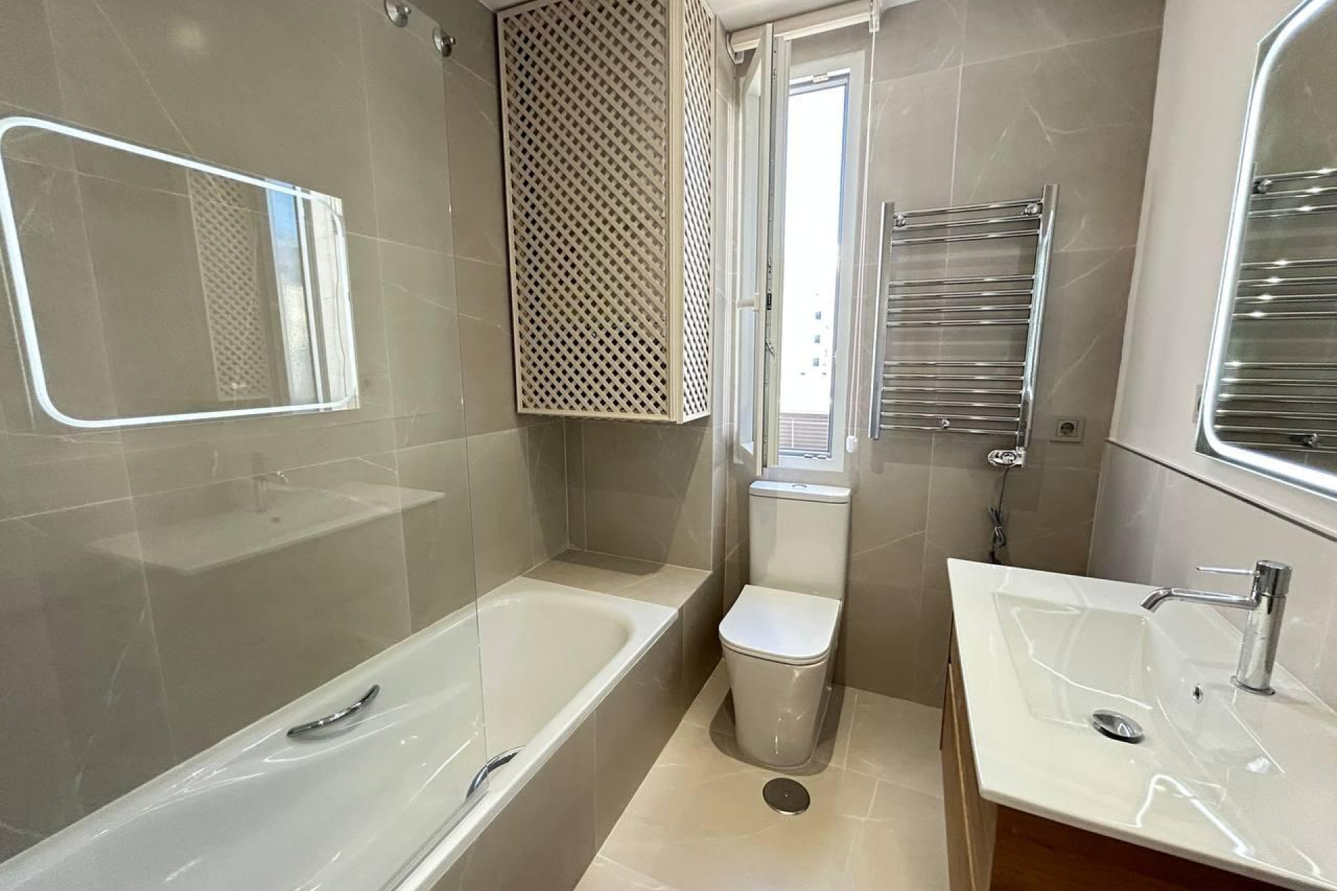 Herverkoop - Appartement  - Madrid - Goya