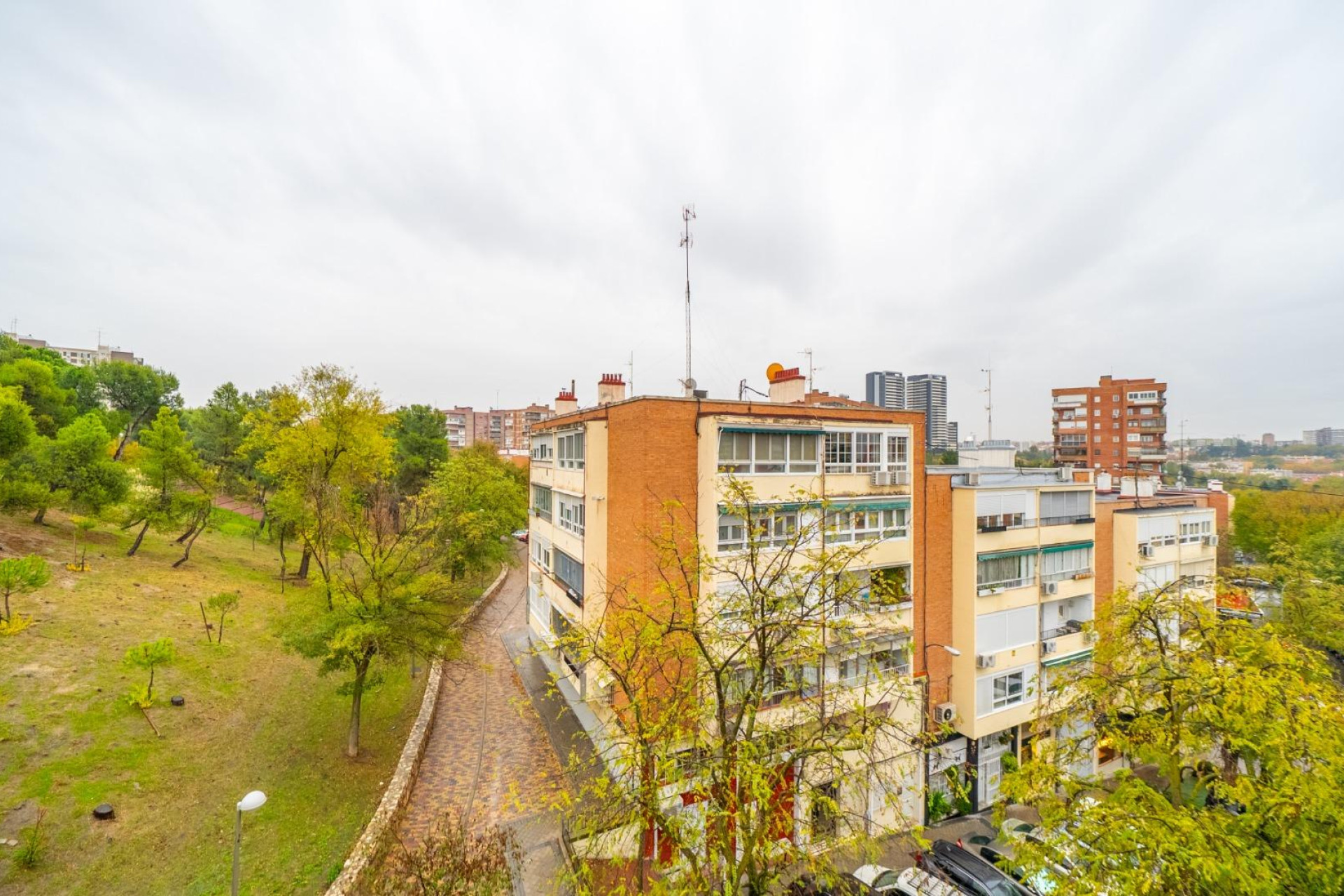 Herverkoop - Appartement  - Madrid - Pilar