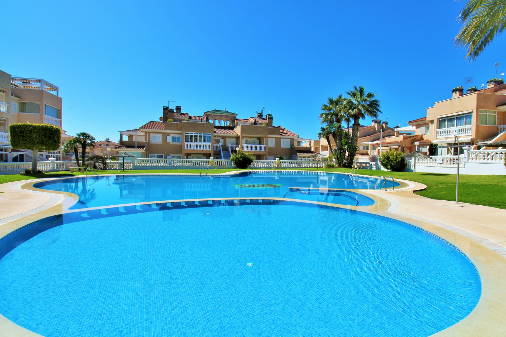 Herverkoop - Appartement  - Playa Flamenca