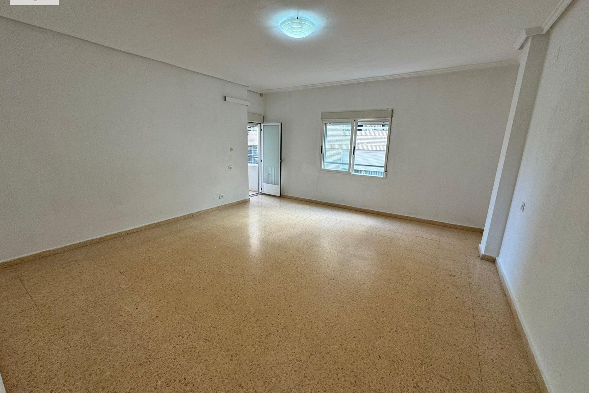 Herverkoop - Appartement  - Sagunto - Zona centro