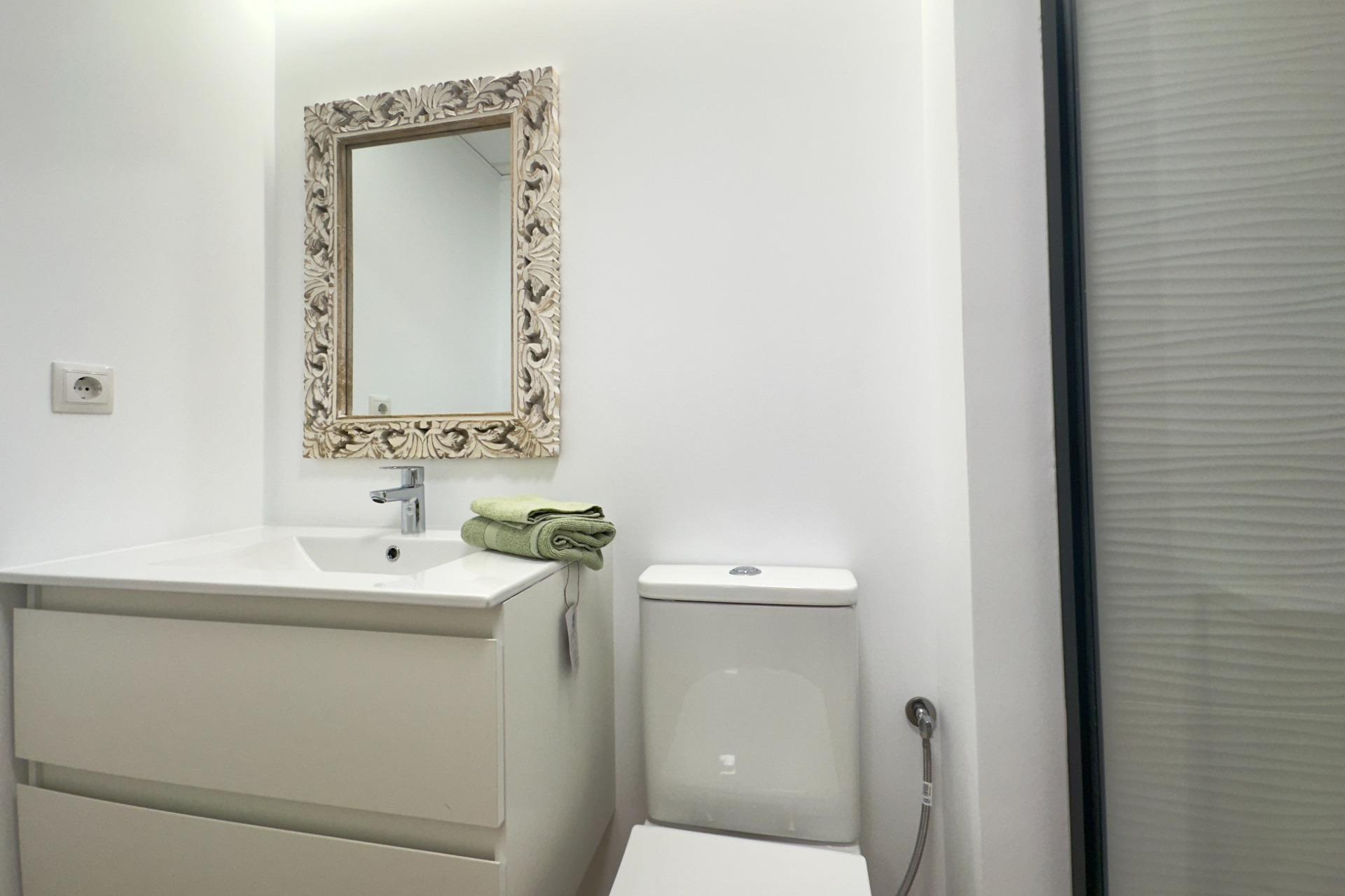 Herverkoop - Appartement  - Torrevieja - Acequion