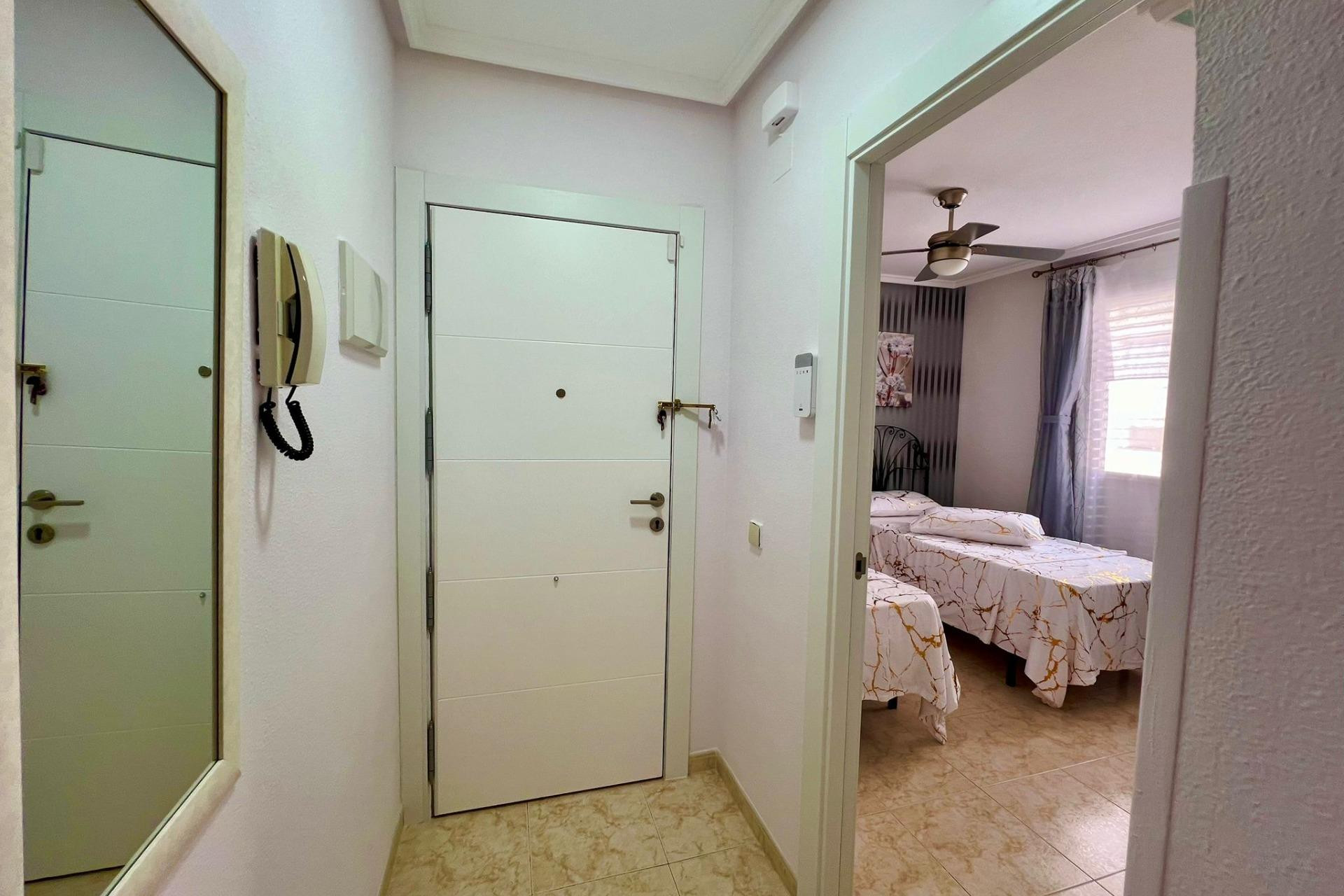 Herverkoop - Appartement  - Torrevieja - Acequion