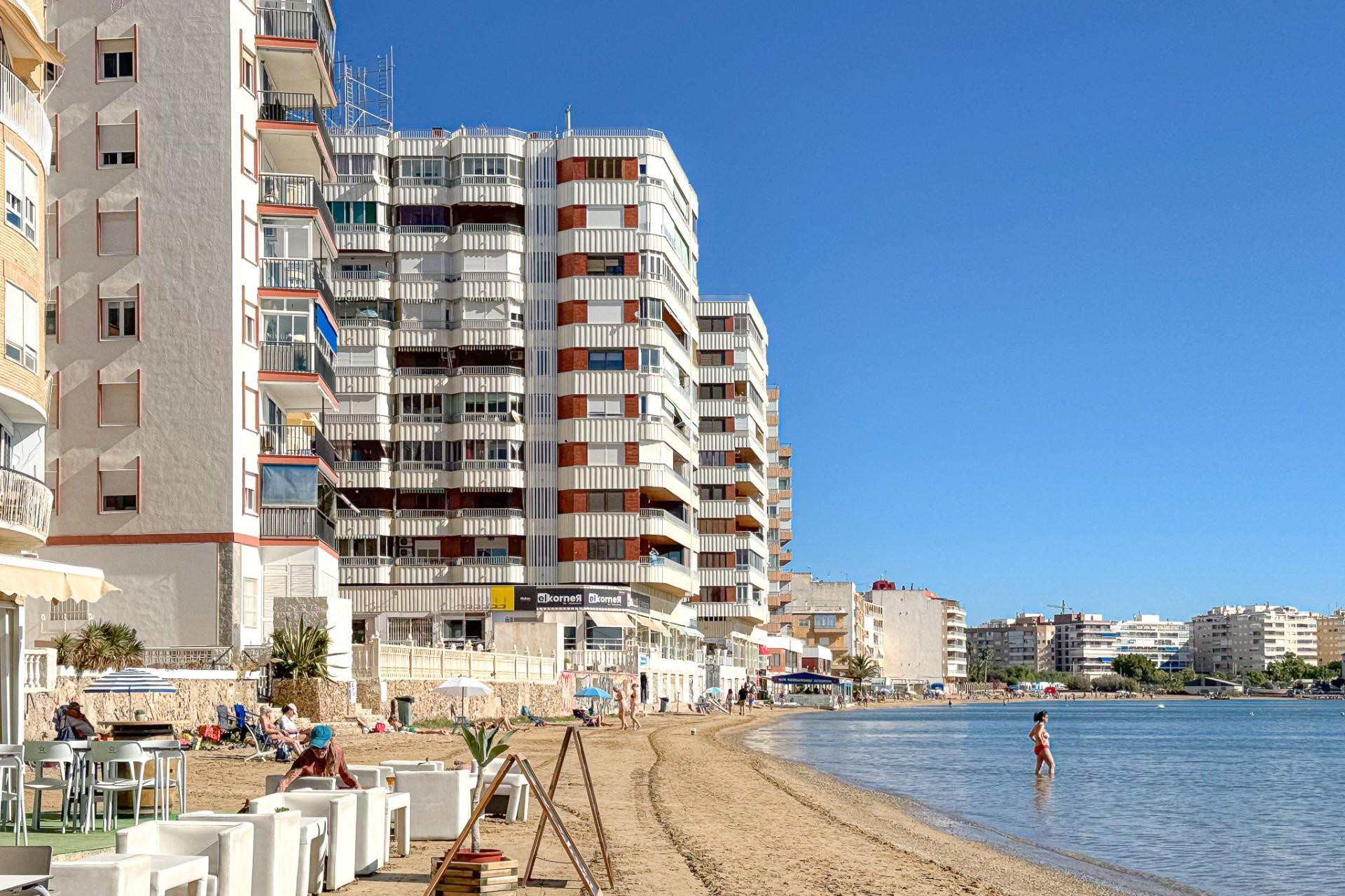 Herverkoop - Appartement  - Torrevieja - Acequion