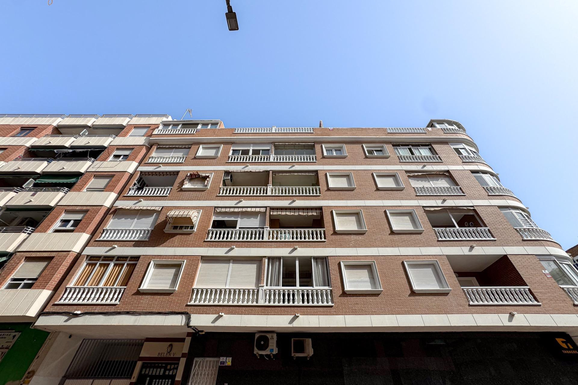 Herverkoop - Appartement  - Torrevieja - Acequion