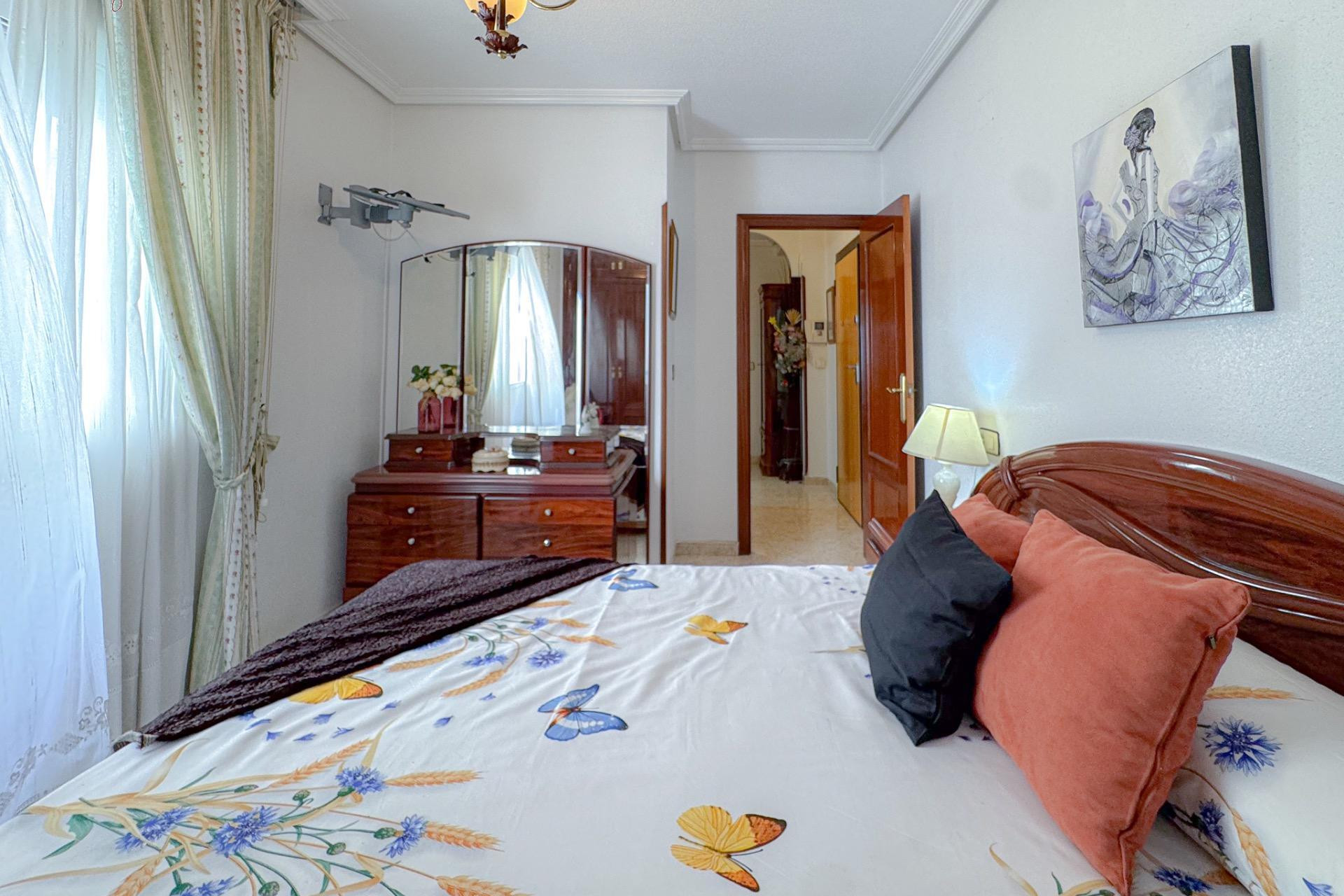 Herverkoop - Appartement  - Torrevieja - Acequion