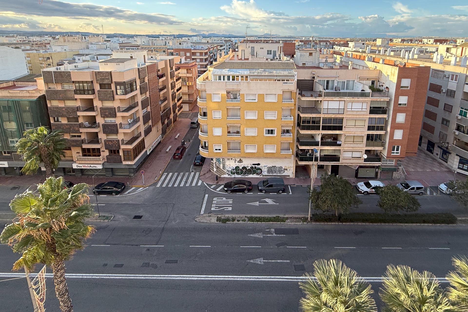 Herverkoop - Appartement  - Torrevieja - Acequion