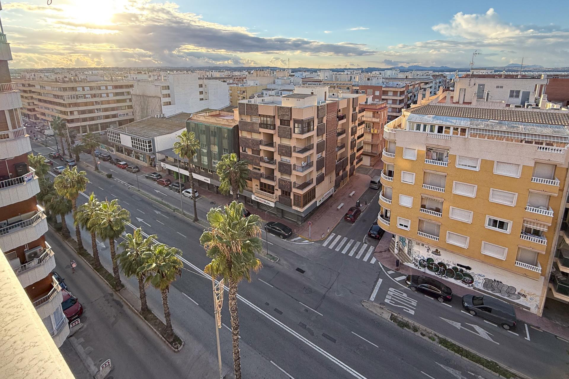 Herverkoop - Appartement  - Torrevieja - Acequion