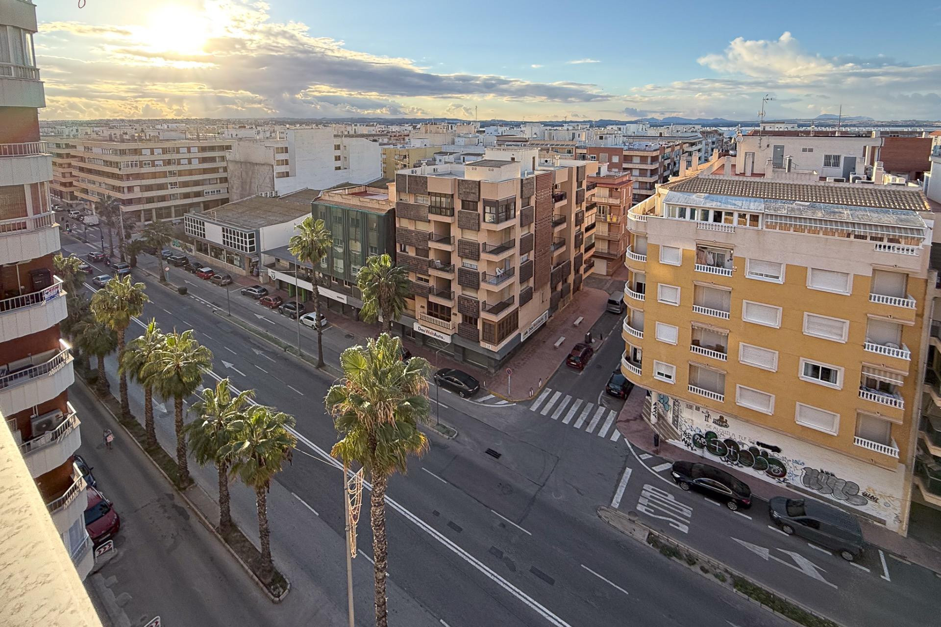 Herverkoop - Appartement  - Torrevieja - Acequion