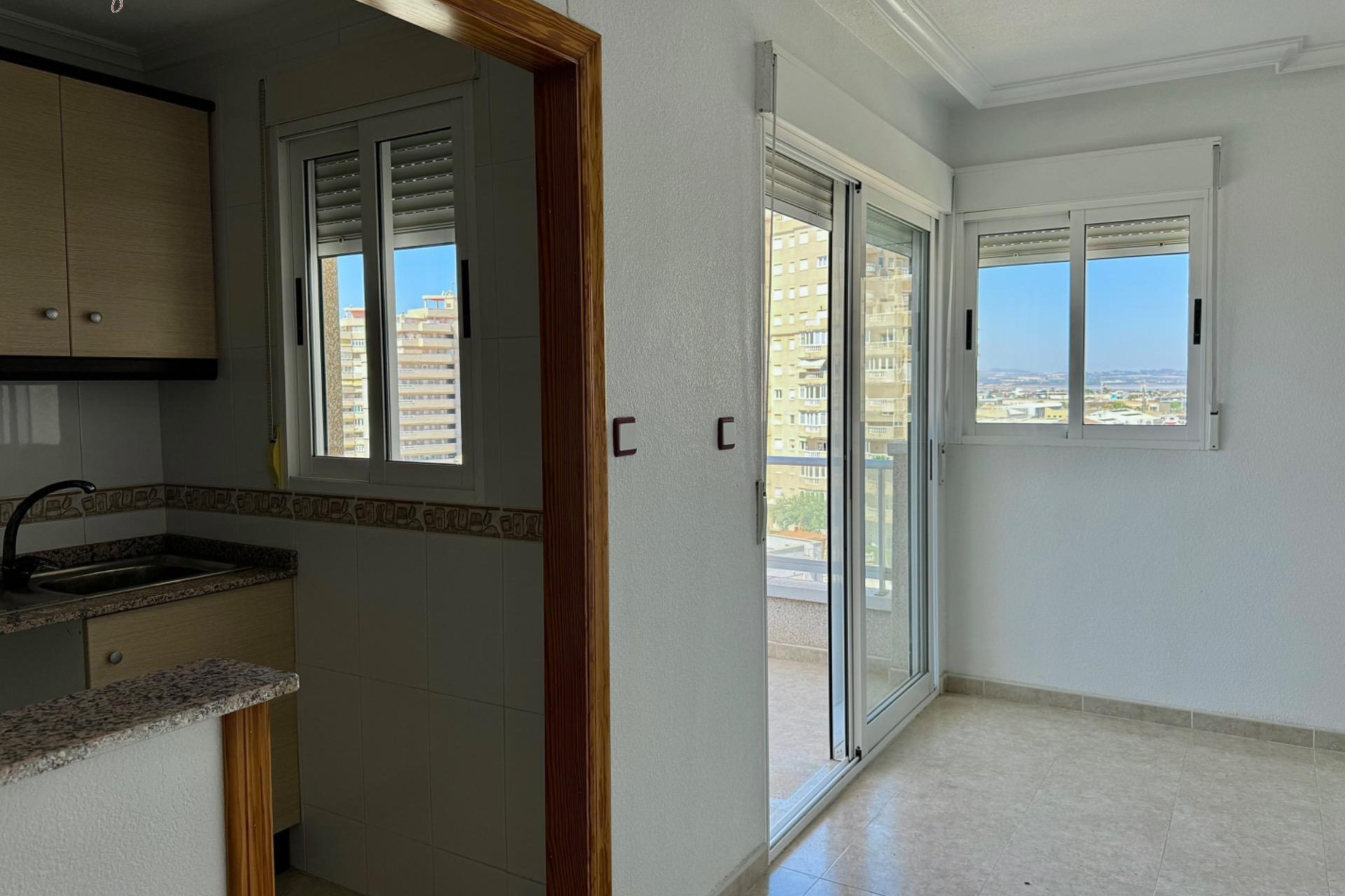 Herverkoop - Appartement  - Torrevieja - Aguas nuevas 1