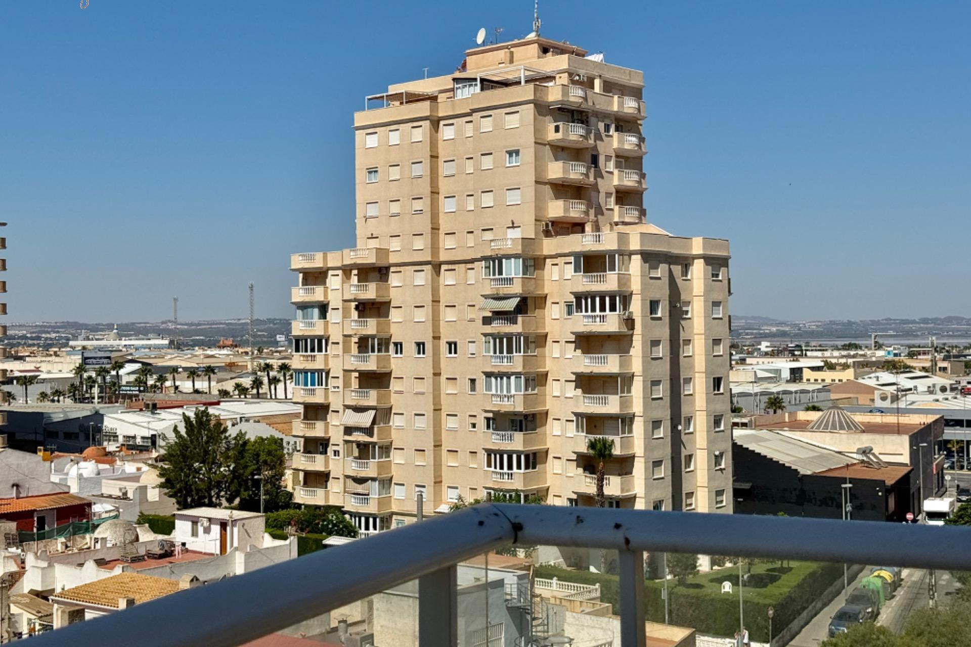 Herverkoop - Appartement  - Torrevieja - Aguas nuevas 1