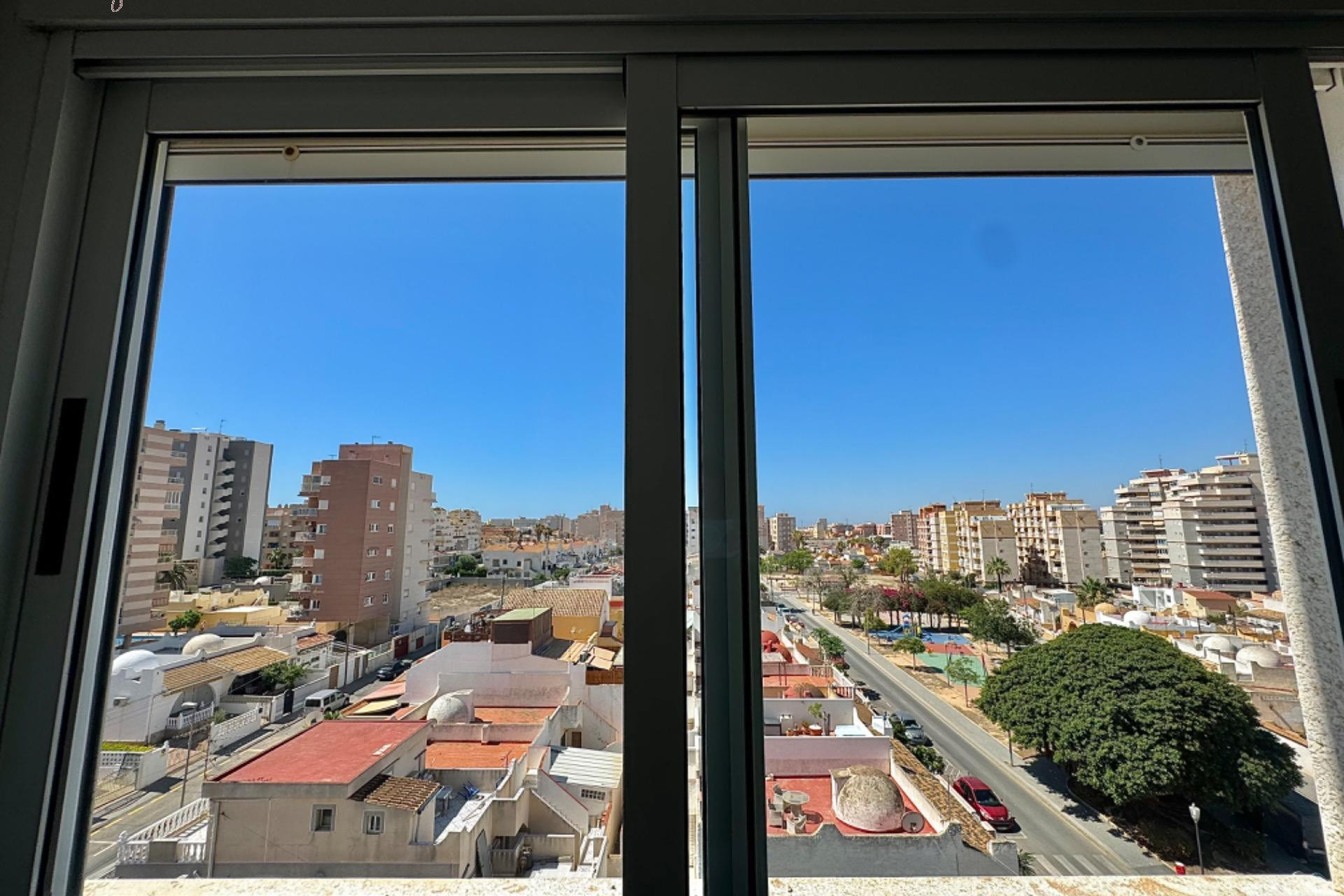 Herverkoop - Appartement  - Torrevieja - Aguas nuevas 1