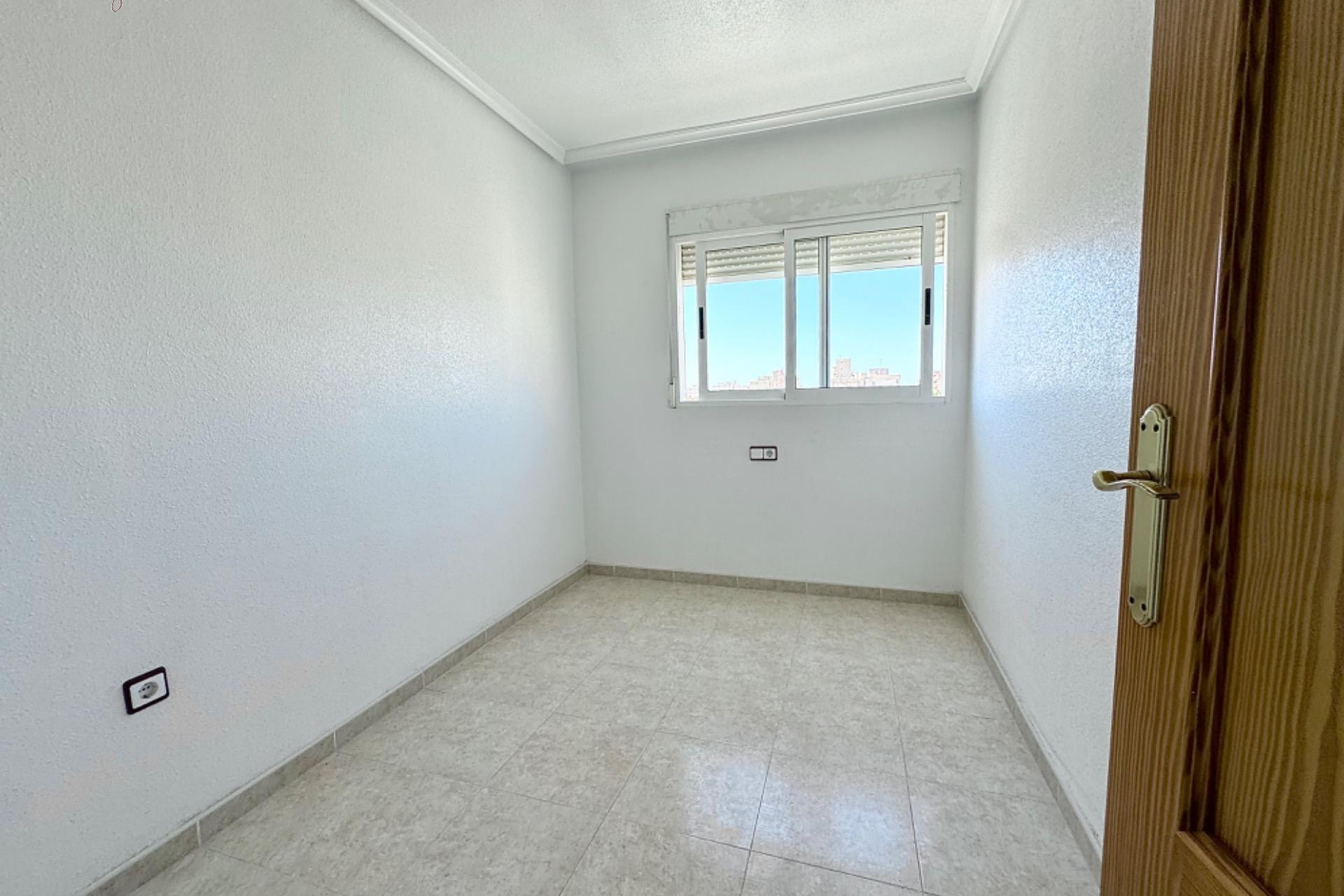 Herverkoop - Appartement  - Torrevieja - Aguas nuevas 1