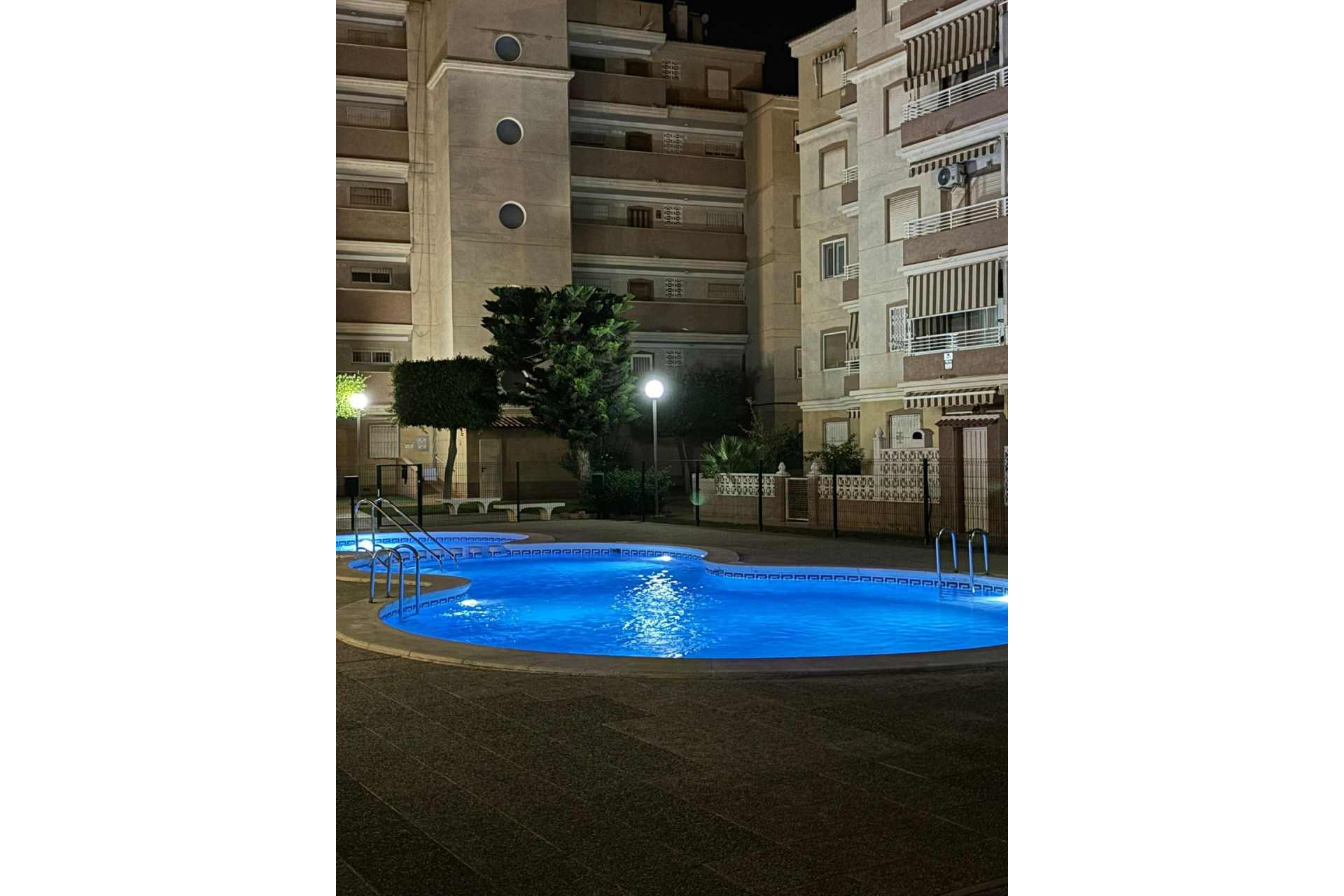 Herverkoop - Appartement  - Torrevieja - Calas blanca