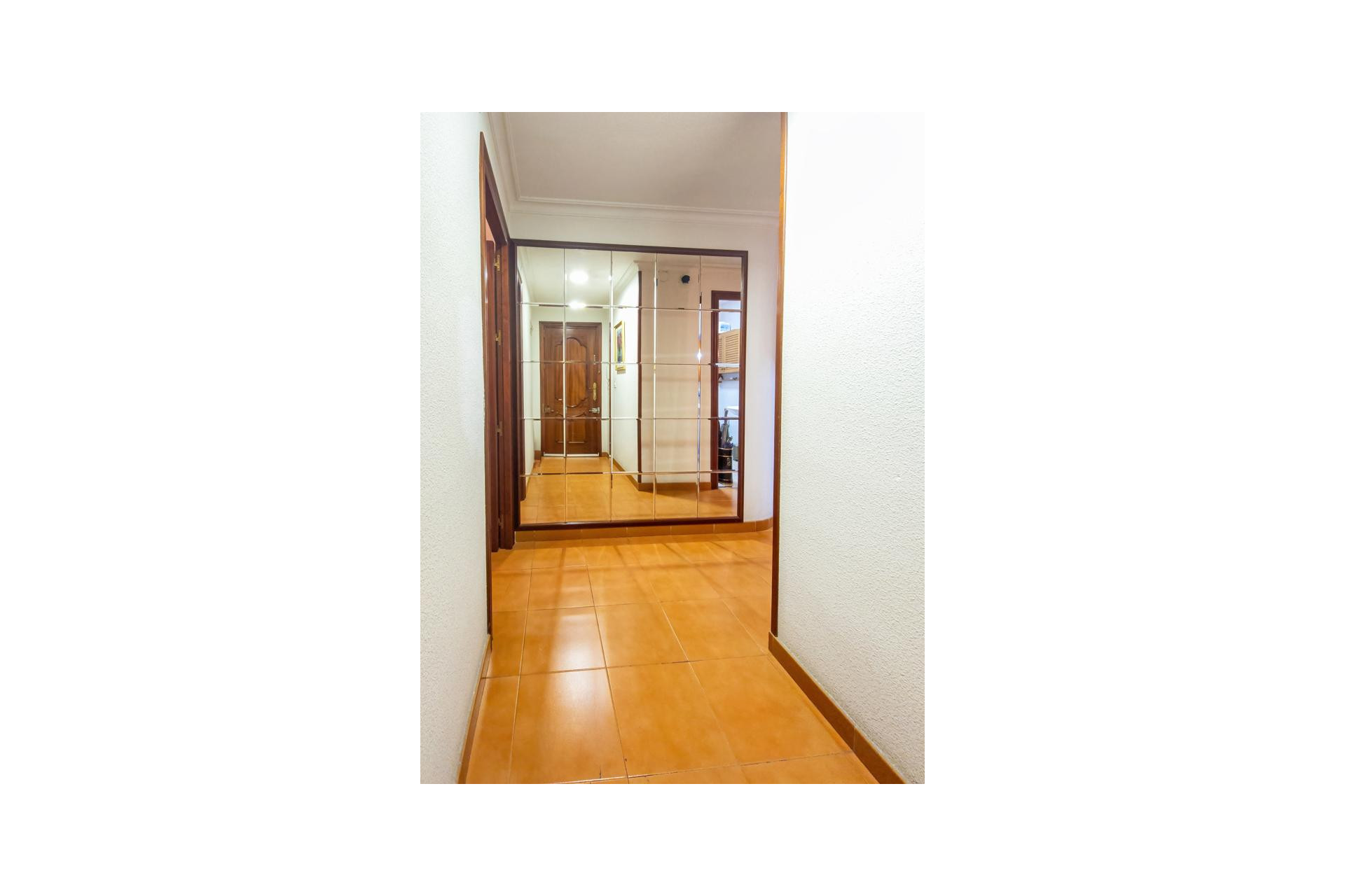 Herverkoop - Appartement - Torrevieja - Calle Fotógrafos Darblade, 11, 03181