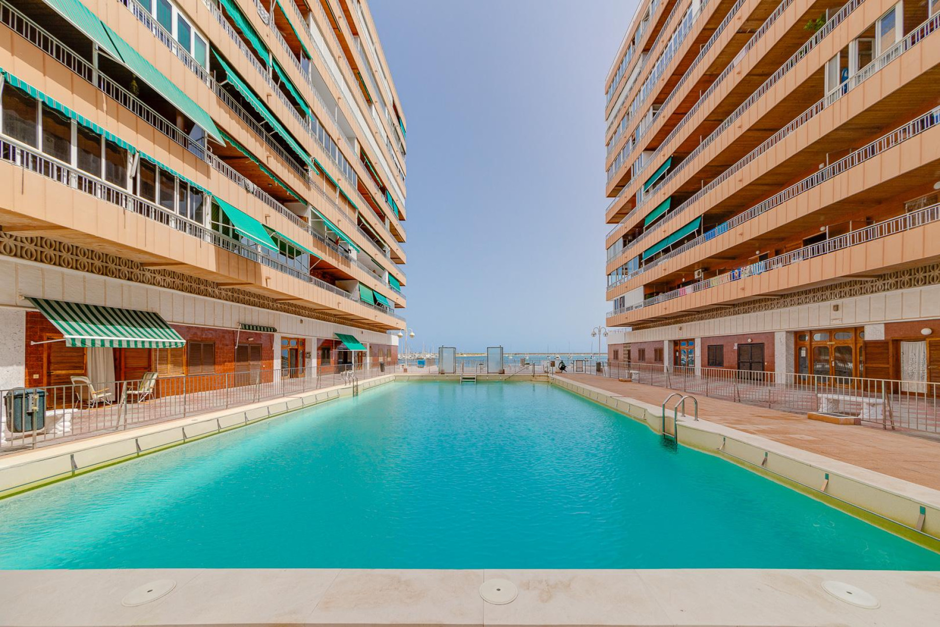 Herverkoop - Appartement  - Torrevieja - El Acequión