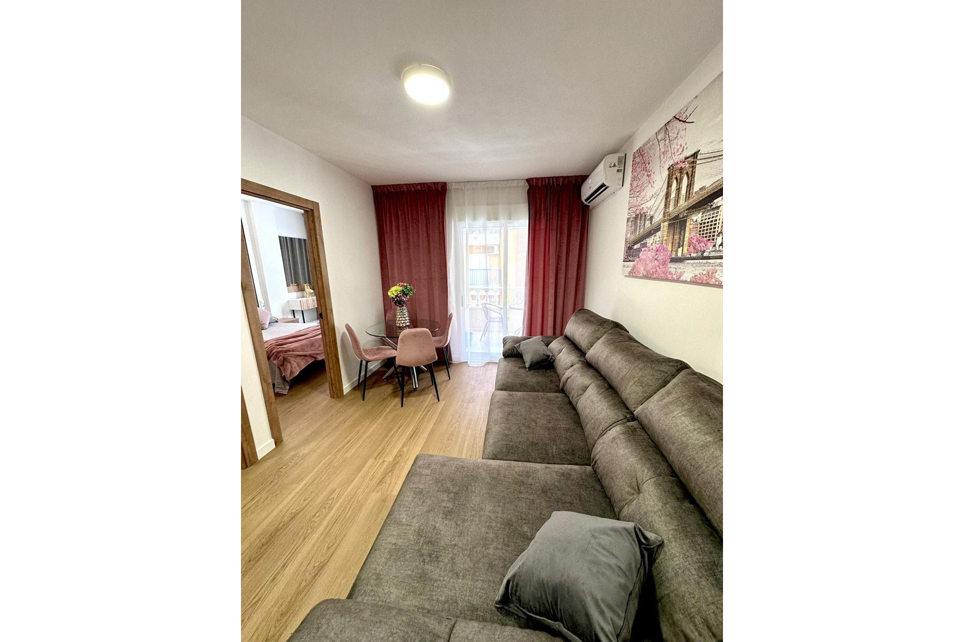 Herverkoop - Appartement  - Torrevieja - Estacion de autobuses