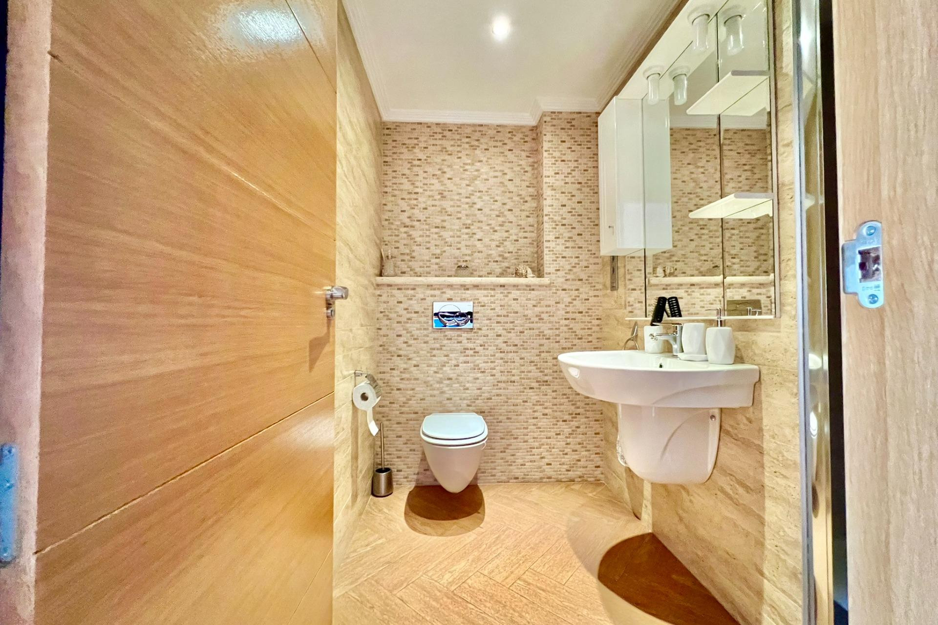 Herverkoop - Appartement  - Torrevieja - Las Piscinas Naturales